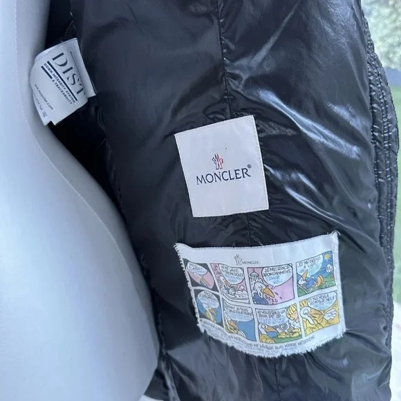 Gorgeous Moncler Albizia or Fulmarus long goose down coat.